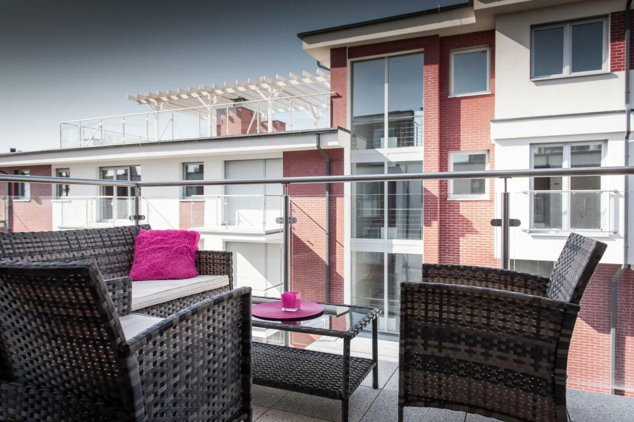 Apartament Elegance Pink Реваль Экстерьер фото