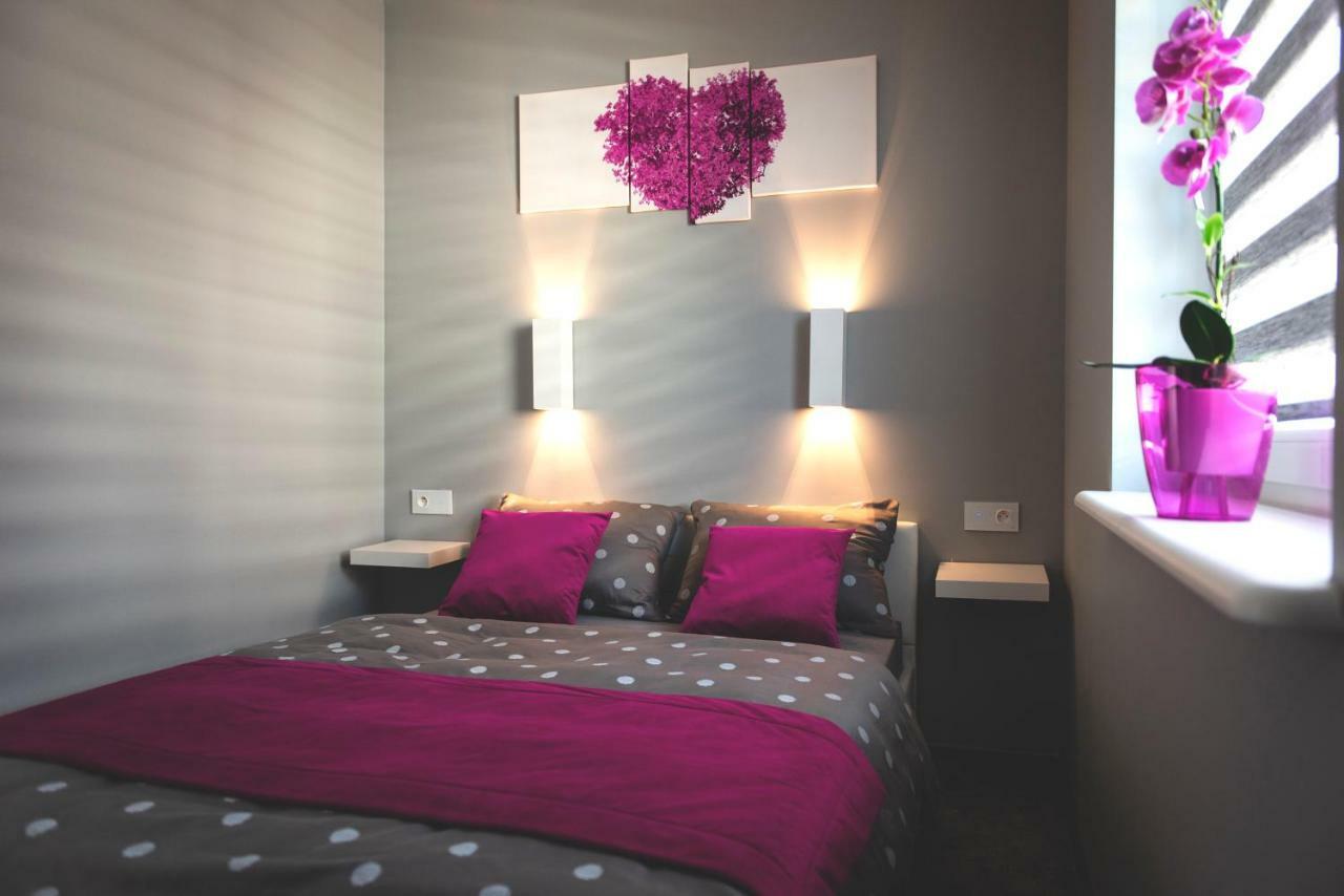 Apartament Elegance Pink Реваль Экстерьер фото